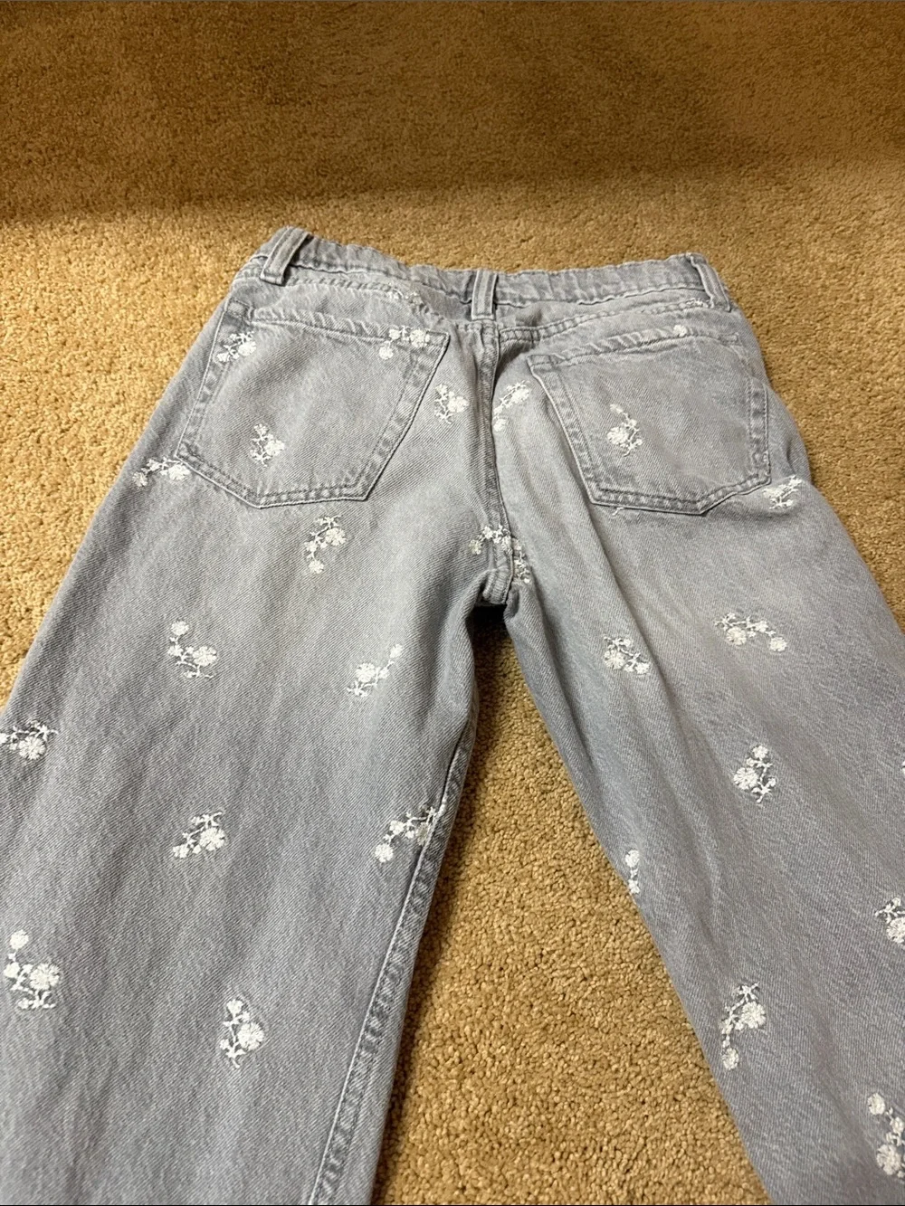 GAP Gray Floral Embroidered Wide-Leg Jeans